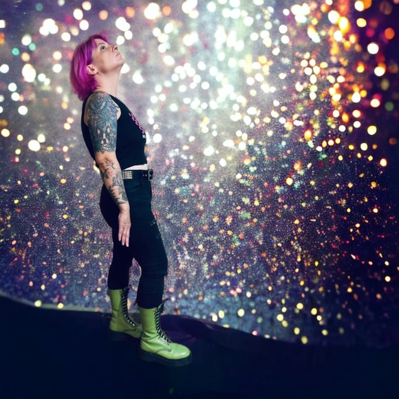 Meet your Posher, Amy - Picture 9 of 16